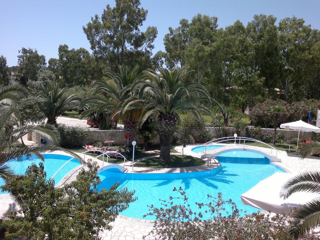 Three Stars Beach Hotel Мораитика Екстериор снимка
