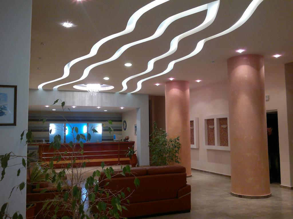 Three Stars Beach Hotel Мораитика Екстериор снимка