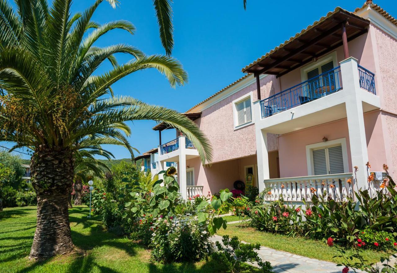 Three Stars Beach Hotel Мораитика Екстериор снимка